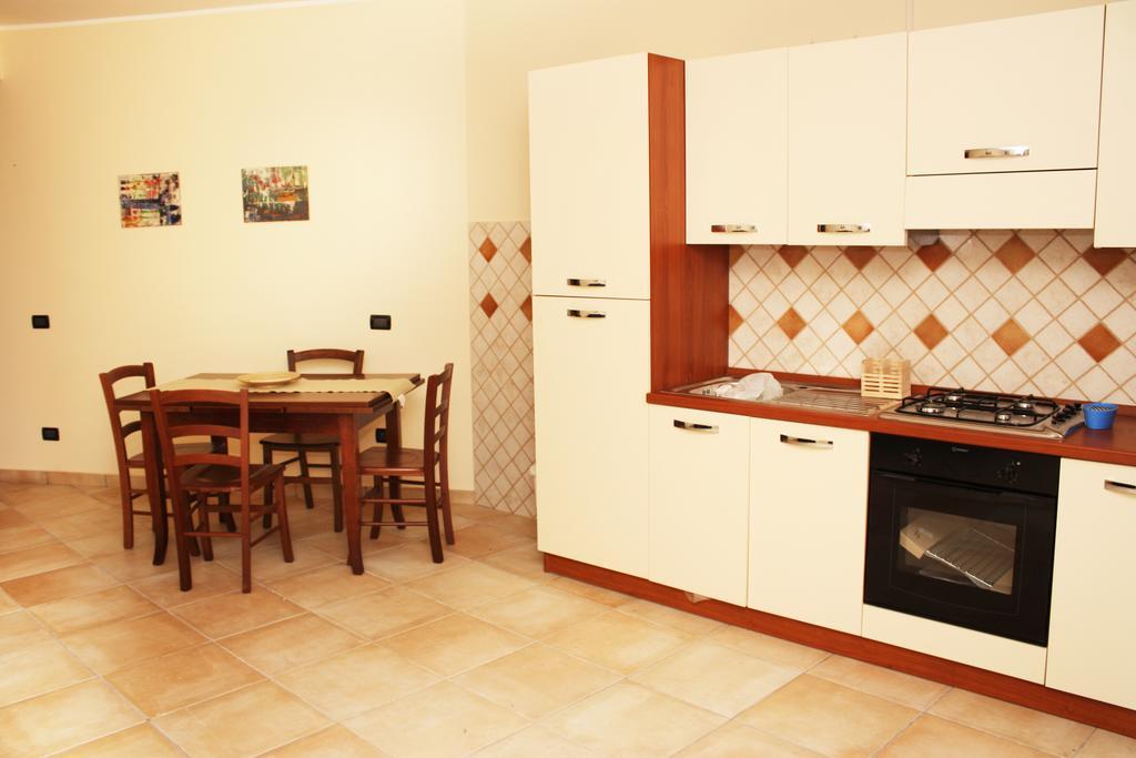 Villa Suber Сперлонга Стая снимка