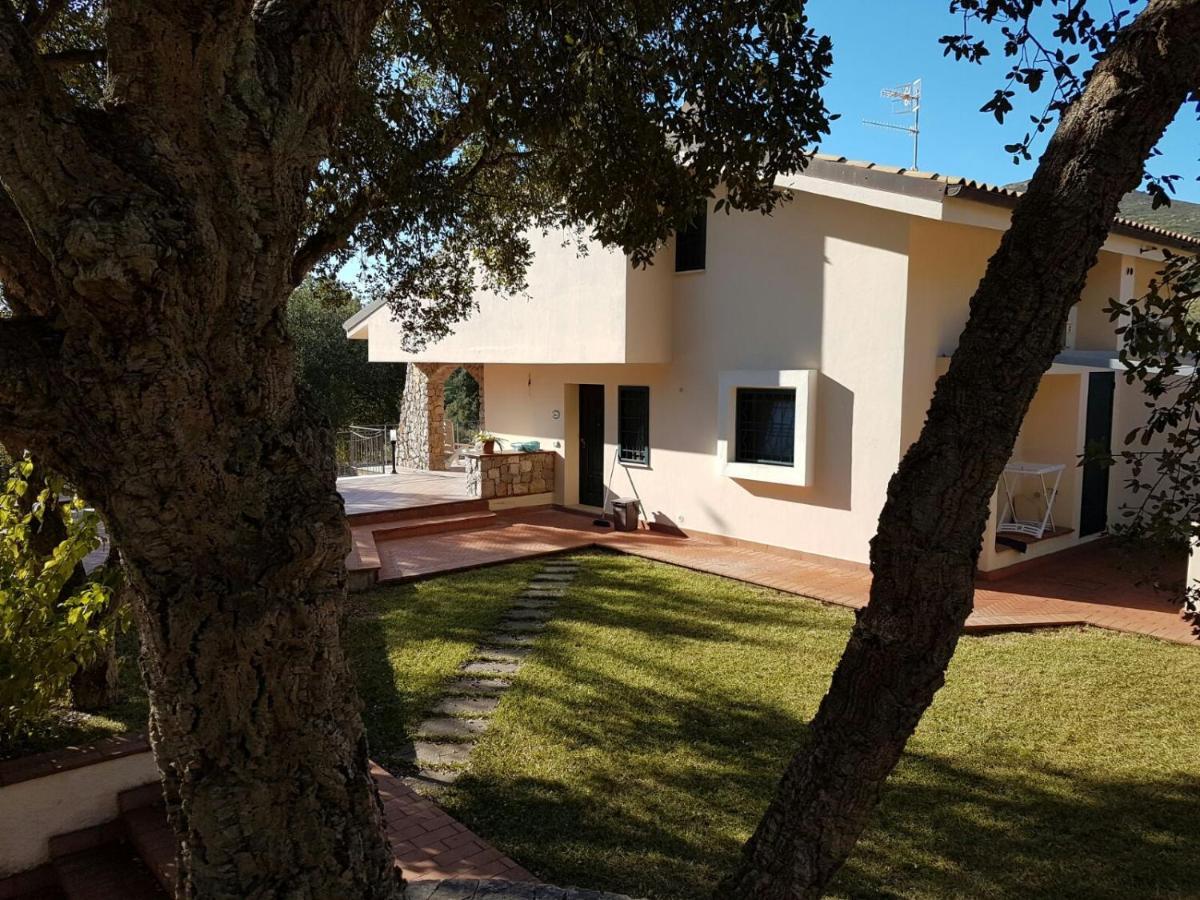Villa Suber Сперлонга Екстериор снимка